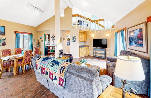 Gunnison House | Inviting home with mountain view, hot tub, fireplace & W/D -dog-friendly