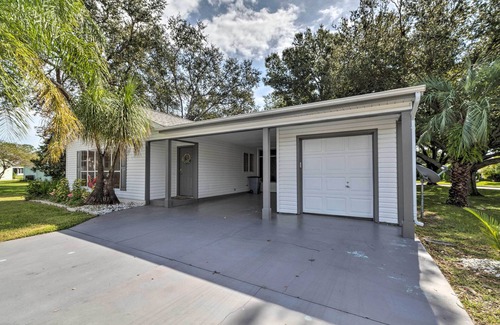 Del Mar Cottage | Inviting Lady Lake House: In the Village!