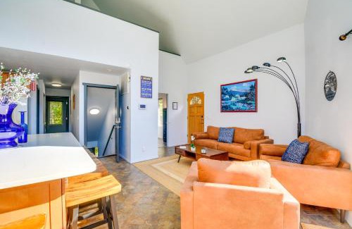 Maple Grove House | Inviting Lake Sutherland Home Kayaks and View!