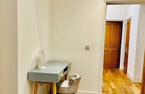 Banbury House | Inviting No.13 The Views
