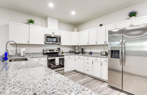 Memphis Condo | Inviting Palmetto Condo: 11 Mi to Beach!