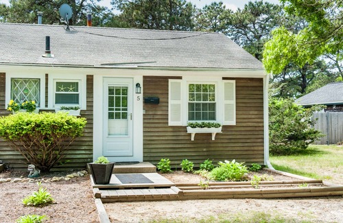 Bass River Condo | Inviting South Yarmouth condo near beaches, restaurants and family fun