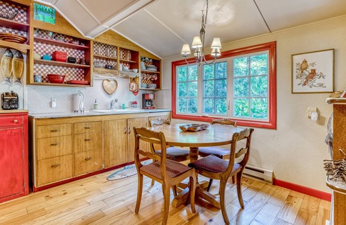 Welches Cabin | Inviting Waterfront Cabin with Covered Porch & Cozy Interior - Dogs OK