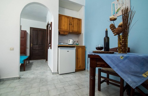 Gournai House | Irilena by Checkin