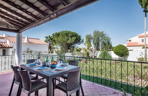 Vale de Parra Villa | Iris - 3 bedroom villa with private villa in Vale Parra