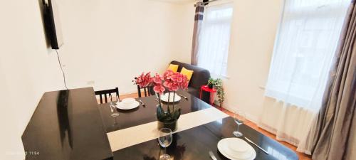 Wembley Central Apartment | Iris Apartment in Wembley