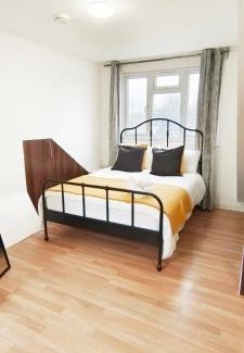 Wembley Central Apartment | Iris Apartment in Wembley