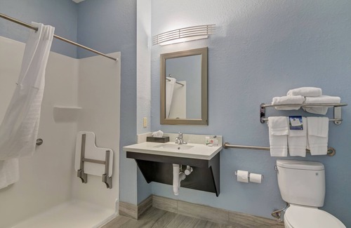 Garden City Hotel | Iris Garden Inn