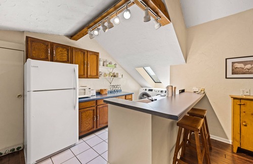 Fish Creek Apartment | Irish Hospitality In County Door!