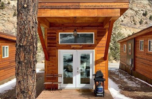 Idaho Springs House | Iron Horse Cabin at Base Camp Lodging Company