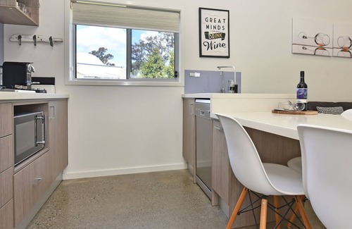 Pokolbin Villa | Ironbark Hill Villa 6