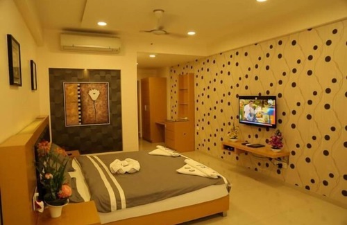 Bellary Hotel | iROOMZ Nakshatra-LR