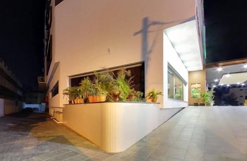 Bellary Hotel | iROOMZ Nakshatra-LR