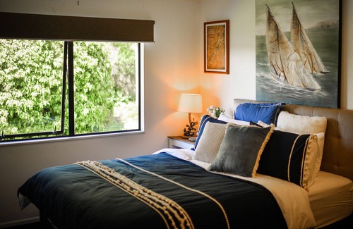Kingseat Other | Irwin s Lodge - City Meets Country & Stylish