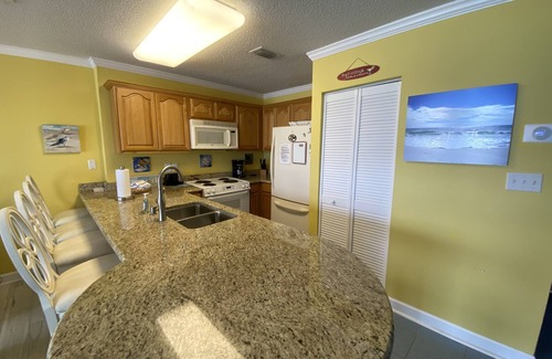 Fort Walton Beach Condo | IS #302- GORGEOUS GULF FRONT VIEWS TOP FLOOR!