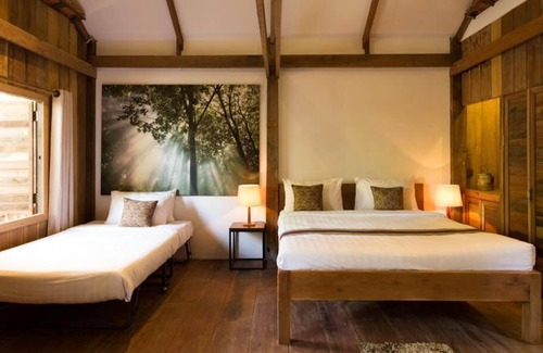 Sangkat Sla Kram Hotel | Isann Lodge