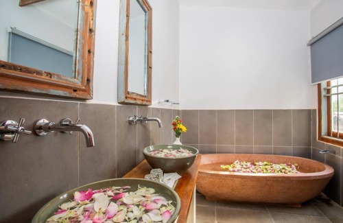 Sangkat Sla Kram Hotel | Isann Lodge