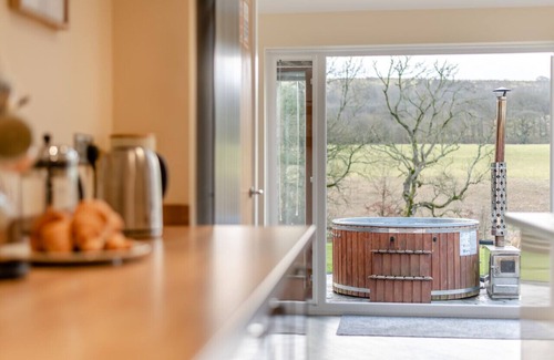 Cockermouth House | Isel Gate Cottage - Three Bedroom House, Sleeps 6