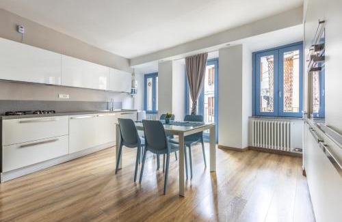 Lovere Old Town Apartment | IseoLakeRental - Palazzo Cinquecento