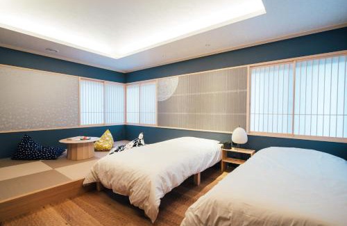 Kanazawa Apartment | Ishizue TABI-NE
