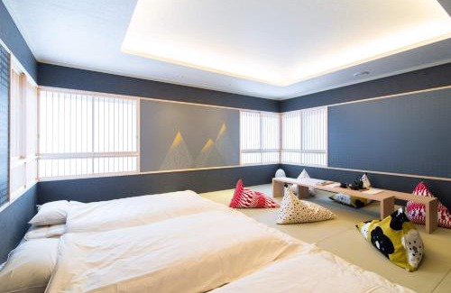 Kanazawa Apartment | Ishizue TABI-NE