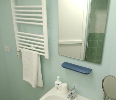 Jesi House | Isi GuestHouse