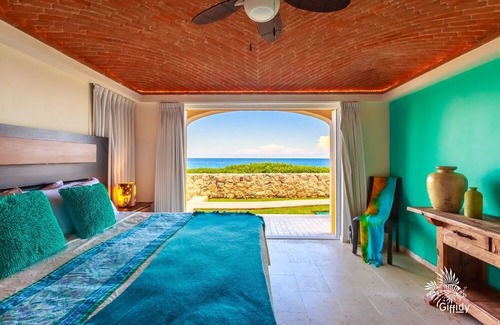 Isla Mujeres Condo | Isla 33 Stunning Oceanfront Villa - 15% off until September 30th