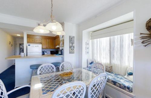 Atlantic Beach Apartment | Island Beach & Racquet Club G201