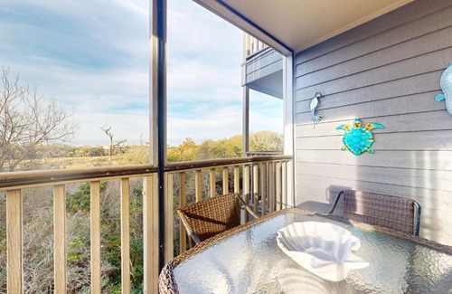 Atlantic Beach Apartment | Island Beach & Racquet Club H 201- Pelican Crossing
