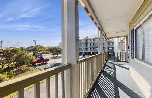 Atlantic Beach Apartment | Island Beach & Racquet Club B109