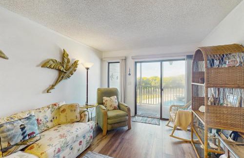 Atlantic Beach Apartment | Island Beach & Racquet Club B109
