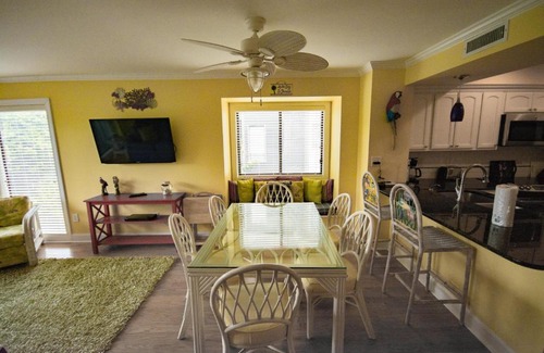 Atlantic Beach Apartment | Island Beach & Racquet Club H-205