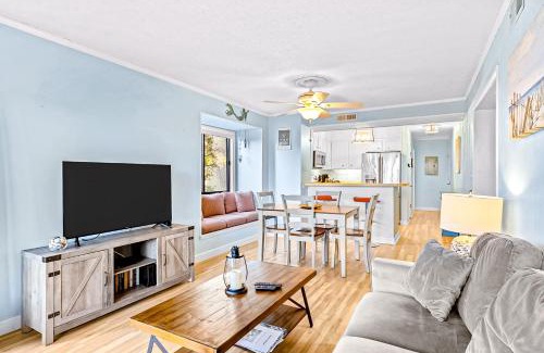 Atlantic Beach Apartment | Island Beach & Racquet Club G210