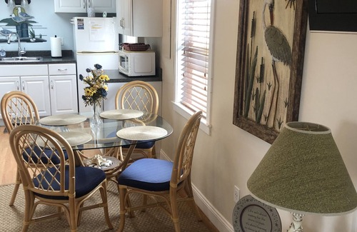 Chincoteague Cottage | Island Breeze Cottage w/screened porch. Water view! Quiet location!