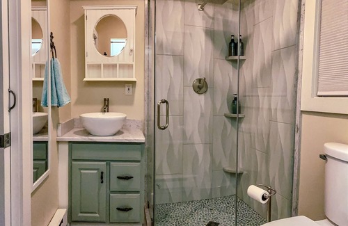 Fairhaven Cottage | Island Breeze Cottage on West Island, just a short walk to several beaches.