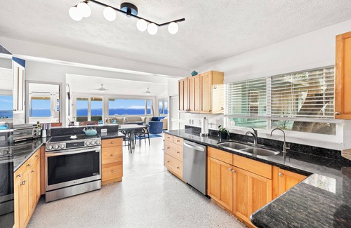 Waialua House | Island Bungalow with Private Beach, AC, Parking, WIFI, King Beds.
