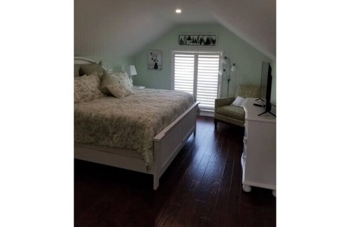 Pine Island Center House | Island Carriage House