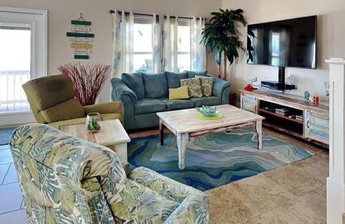 Key Allegro House | Island Charm