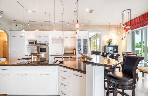 Englewood House | "Island Elegance" with Dockage