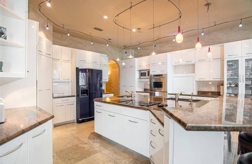 Englewood House | "Island Elegance" with Dockage