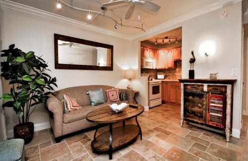 Island Estate Apartment | Island Flat 103
