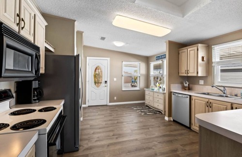 Saint James City House | Island Getaway – Waterfront Home with Gulf Access & optional Boat!