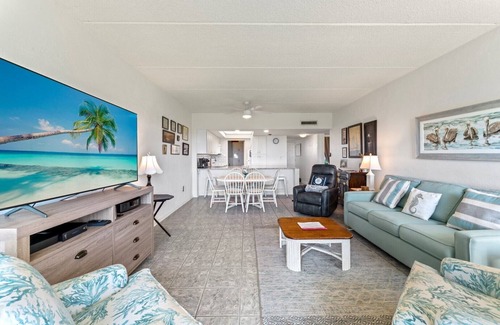 Butler Beach Condo | Island House A104 - Direct Ocean Front