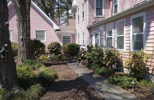 Wanchese Bed & Breakfast | Island House of Wanchese Bed and breakfast