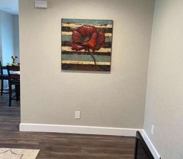 Dupont House | Island in the City - AWESOME 3 BR 2 BA 15 Min from DIA DT Anschutz