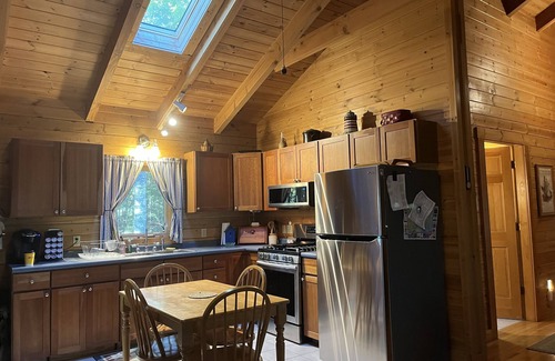 Islesboro House | Island log home in Maine with ocean views
