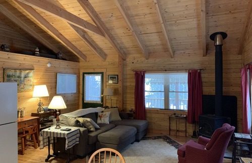 Islesboro House | Island log home in Maine with ocean views