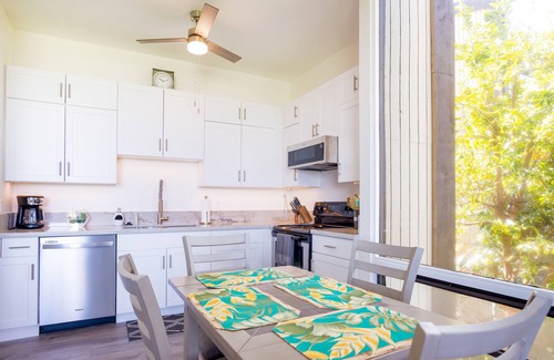 Waikoloa Condo | Island oasis on golf course w/private lanai, pool, tennis, WiFi, & ocean views