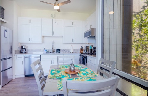 Waikoloa Condo | Island oasis on golf course w/private lanai, pool, tennis, WiFi, & ocean views
