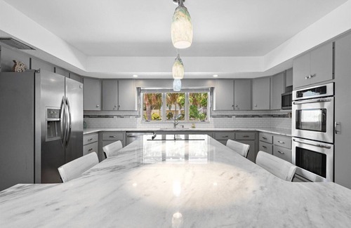 Nokomis House | Island Pool House on exclusive Casey Key in South Sarasota.
